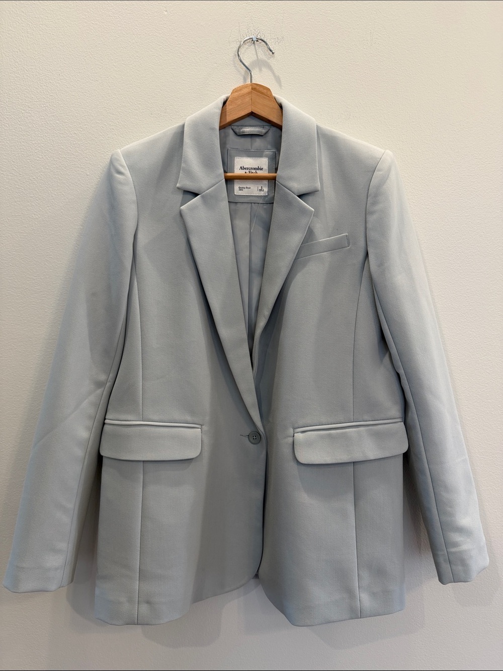 Abercrombie & Fitch Women's Single-Button Blazer - Picture 3 of 7